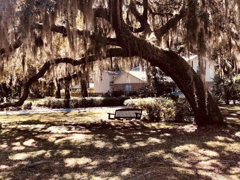 Beautiful Farmhouse In Fernandina Beach Exteriör bild